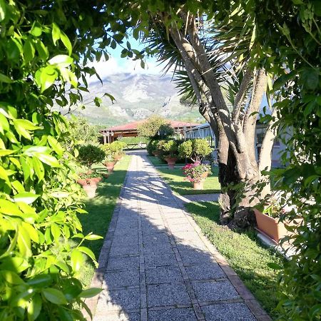 Bed and Breakfast Saturnia Garden Spigno Saturnia Екстер'єр фото